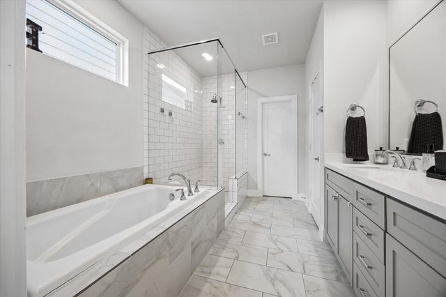 2491 W 11th Street, Houston, TX 77008