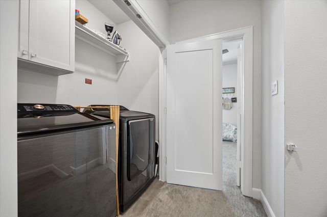 2491 W 11th Street, Houston, TX 77008