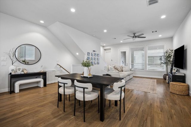 2491 W 11th Street, Houston, TX 77008