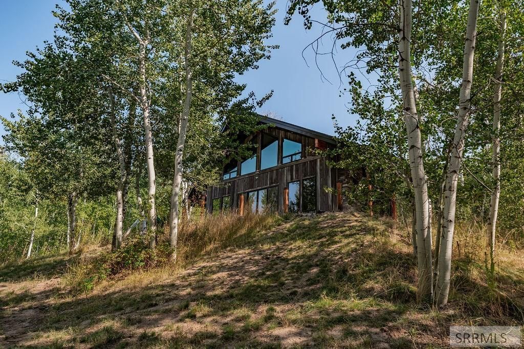 10468 Rig Ranch Road, Rexburg, ID 83440