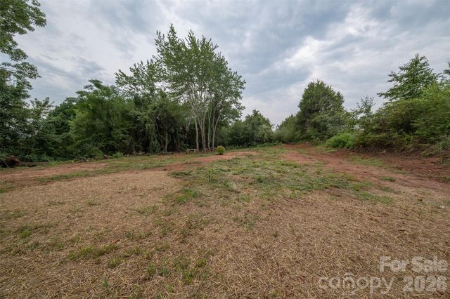 317 Old Airport Road 33, Statesville, NC 28677