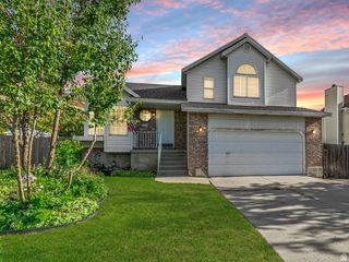 1289 S CANNON DR, Farmington, UT 84025