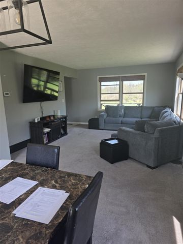 1627 W Barnes Road, Leslie, MI 49251
