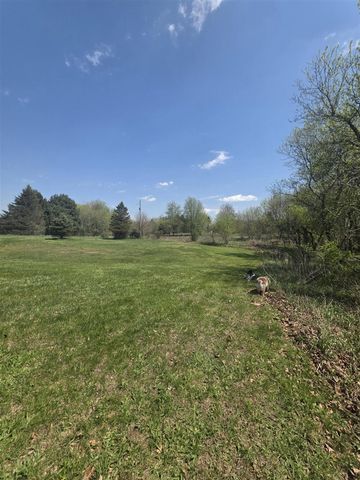 1627 W Barnes Road, Leslie, MI 49251