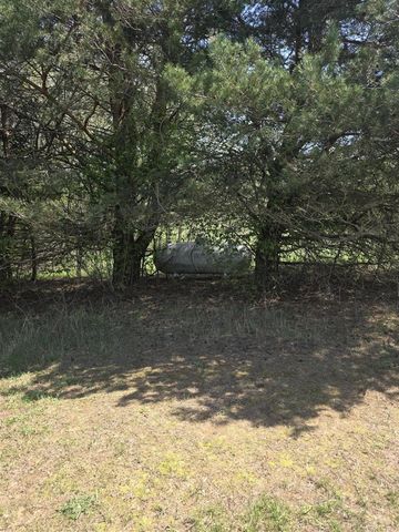 1627 W Barnes Road, Leslie, MI 49251