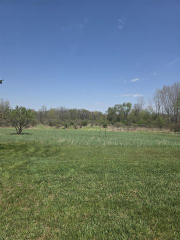 1627 W Barnes Road, Leslie, MI 49251
