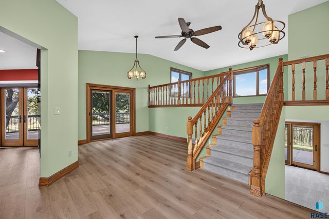 3500 S Marson Manor Cir Circle, Sioux Falls, SD 57103
