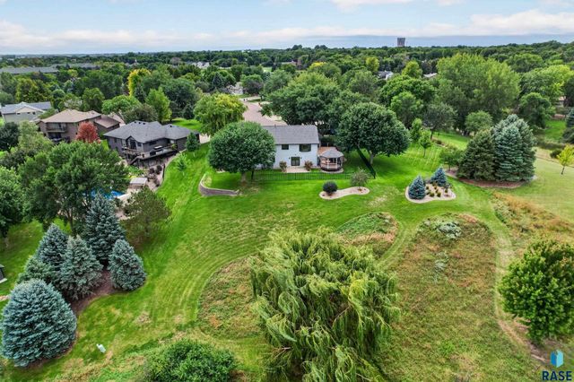 3500 S Marson Manor Cir Circle, Sioux Falls, SD 57103
