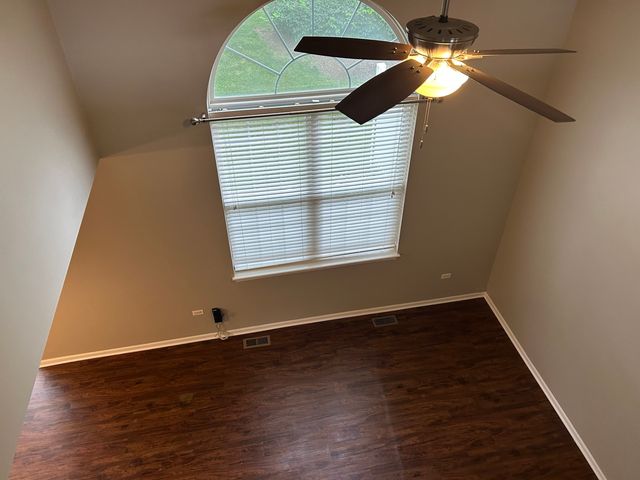 538 Mallard Lane B, Sugar Grove, IL 60554