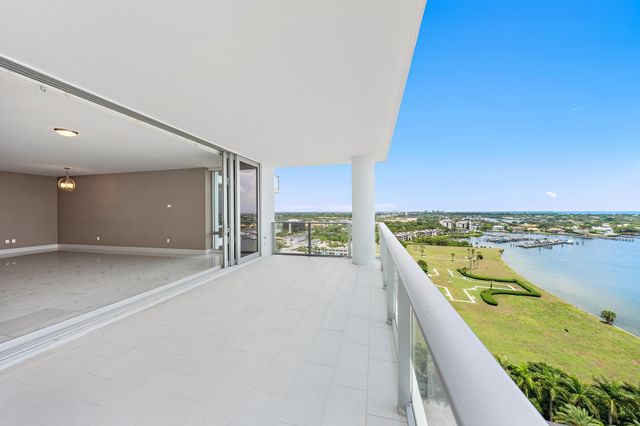 1 Water Club Way 1604, North Palm Beach, FL 33408