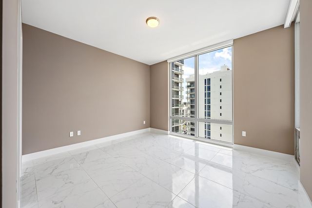 1 Water Club Way 1604, North Palm Beach, FL 33408