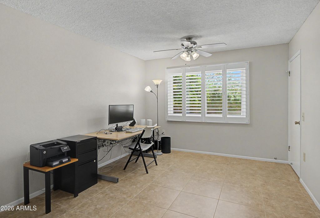 Image 20 of property listing at 10833 W ACACIA Drive, Sun City, AZ 85373