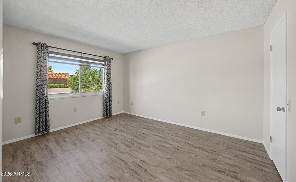Image 21 of property listing at 10833 W ACACIA Drive, Sun City, AZ 85373