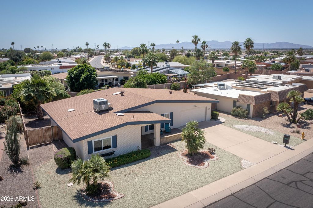 Image 29 of property listing at 10833 W ACACIA Drive, Sun City, AZ 85373