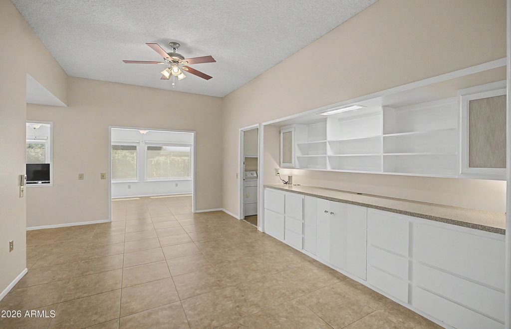 Image 9 of property listing at 10833 W ACACIA Drive, Sun City, AZ 85373