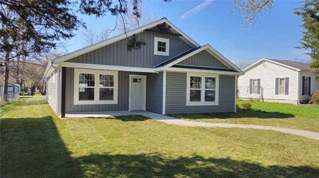 315 W Cornhill Street, Cameron, MO 64429