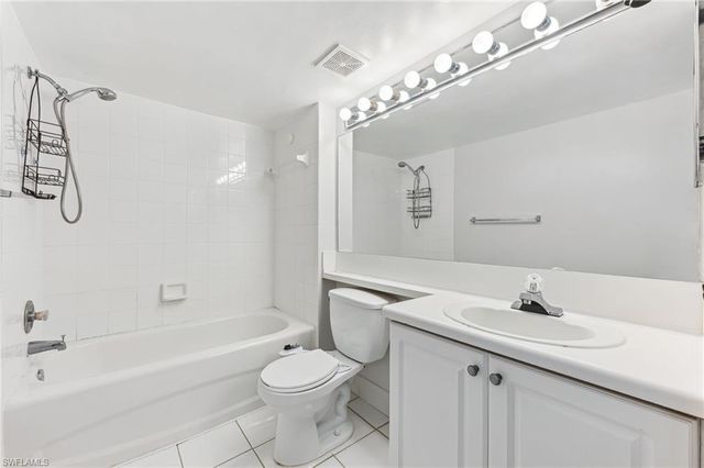 1210 Wildwood Lakes BLVD # 304, Naples, FL 34104