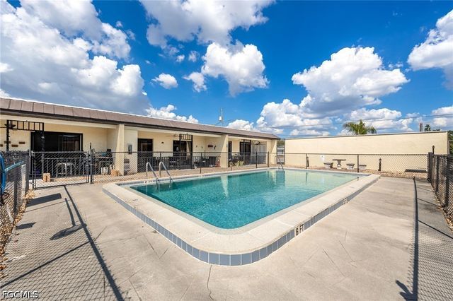 4514 Santa Barbara BLVD 5, Cape Coral, FL 33914