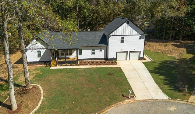 1063 Chapman Lane, Stone Mountain, GA 30088