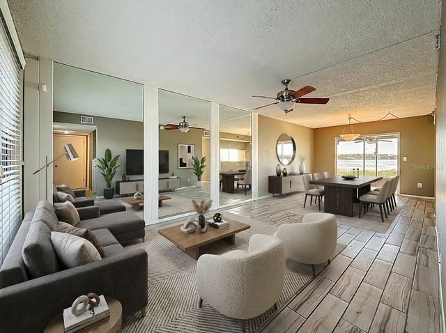 9209 SEMINOLE BOULEVARD 32, Seminole, FL 33772