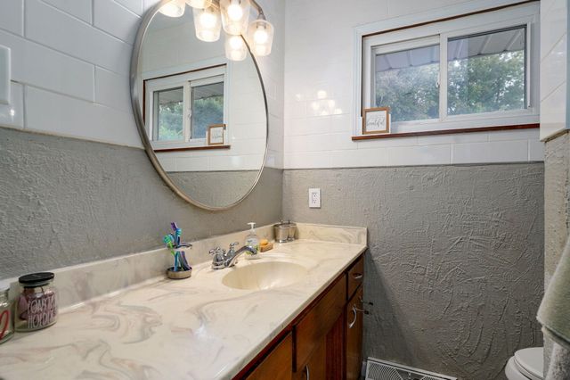 2648 E Portland Street, Springfield, MO 65804