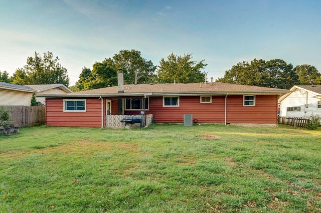 2648 E Portland Street, Springfield, MO 65804