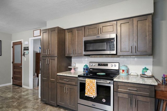 2648 E Portland Street, Springfield, MO 65804