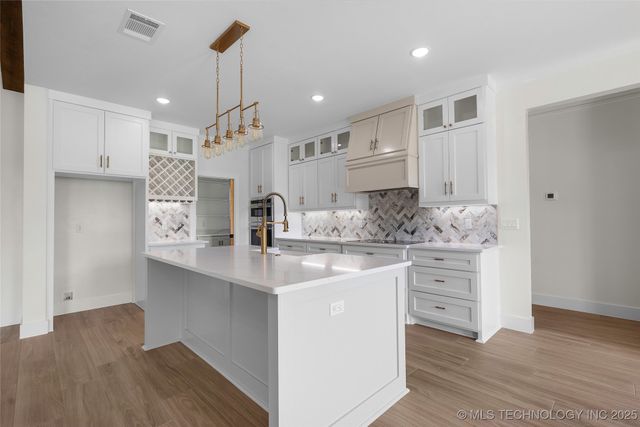 150 Chateau Bend, Ardmore, OK 73401