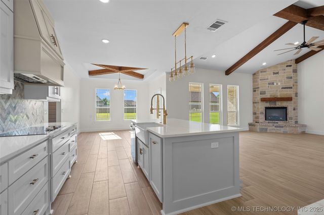 150 Chateau Bend, Ardmore, OK 73401