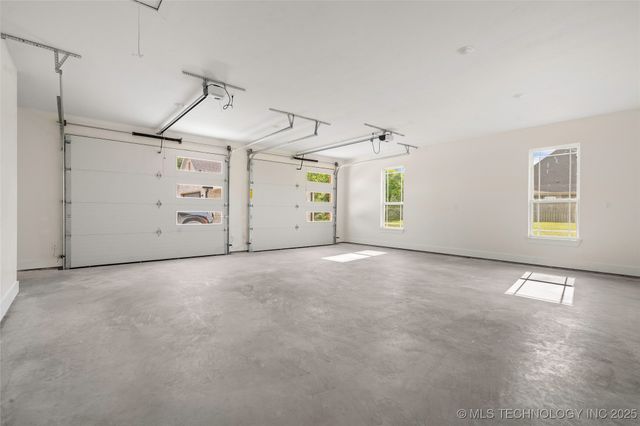 150 Chateau Bend, Ardmore, OK 73401