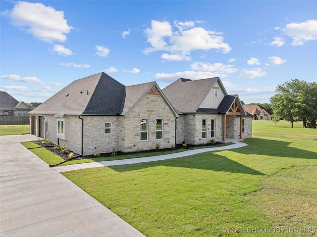 150 Chateau Bend, Ardmore, OK 73401
