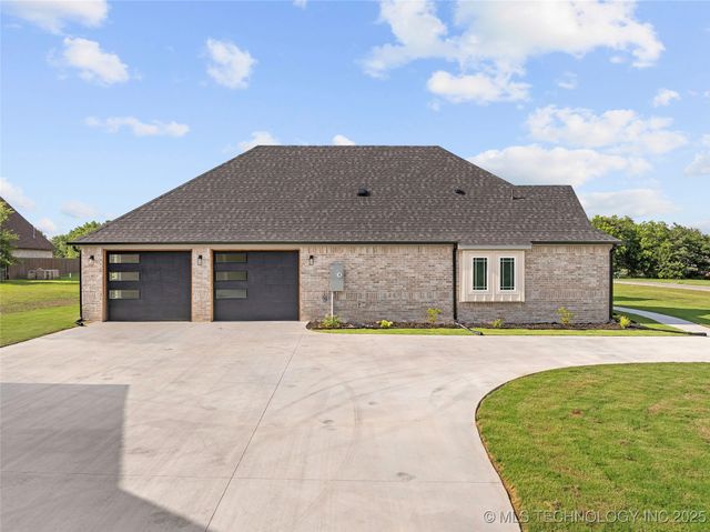 150 Chateau Bend, Ardmore, OK 73401