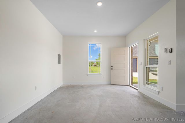 150 Chateau Bend, Ardmore, OK 73401