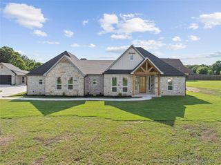 150 Chateau Bend, Ardmore, OK 73401