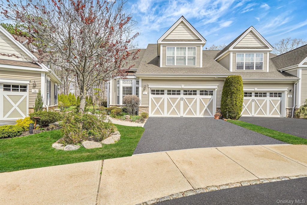 11 Ovation Place, Eastport, NY 11941