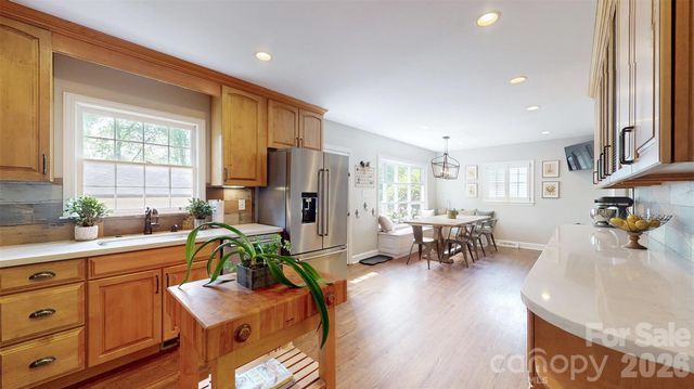 1419 Cavendish Court, Charlotte, NC 28211