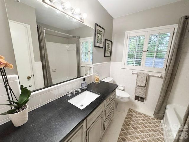 1419 Cavendish Court, Charlotte, NC 28211