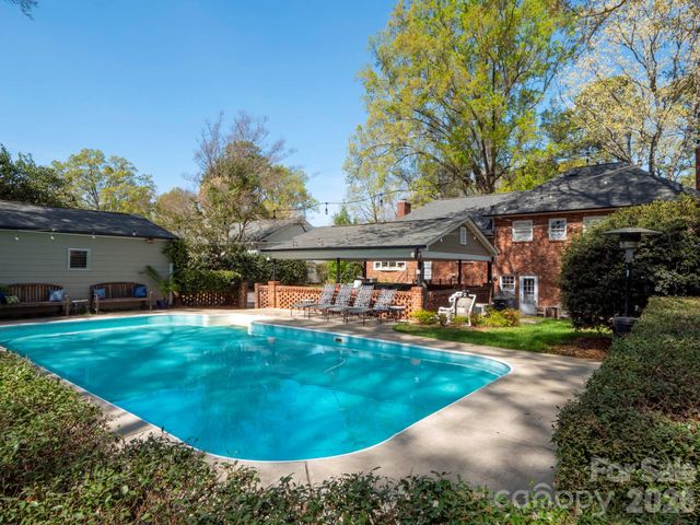 1419 Cavendish Court, Charlotte, NC 28211