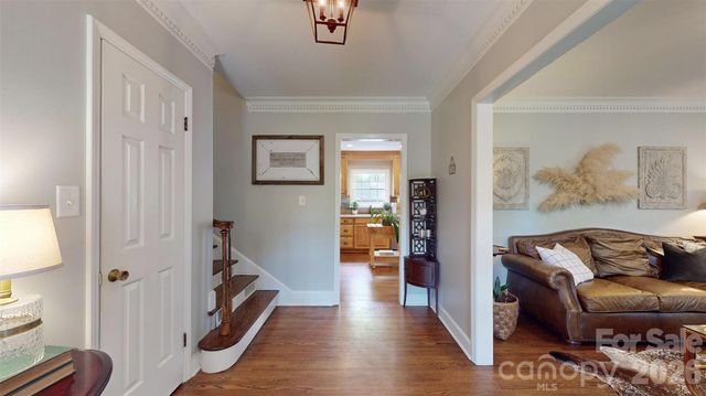 1419 Cavendish Court, Charlotte, NC 28211