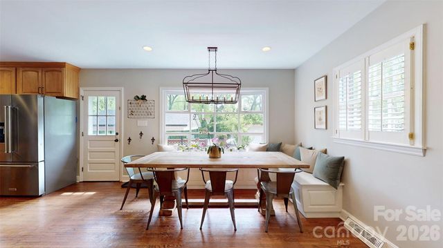 1419 Cavendish Court, Charlotte, NC 28211