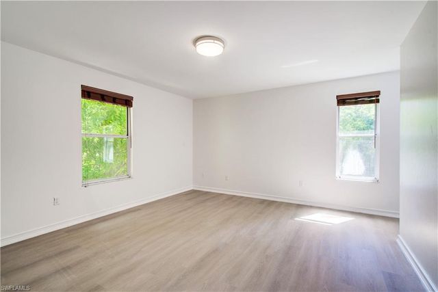 731 Jung BLVD E, Naples, FL 34120