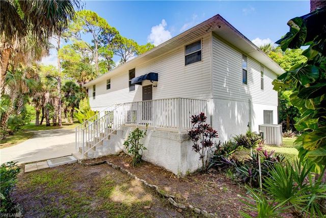 731 Jung BLVD E, Naples, FL 34120