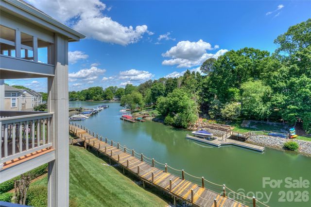 104 Pier 33 Drive 312, Mooresville, NC 28117