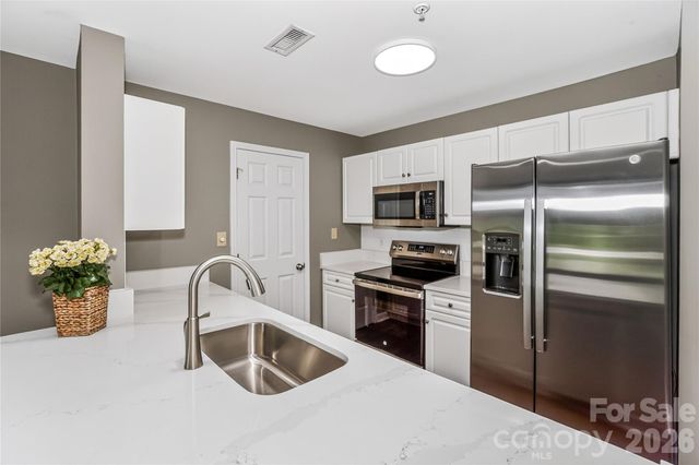 104 Pier 33 Drive 312, Mooresville, NC 28117