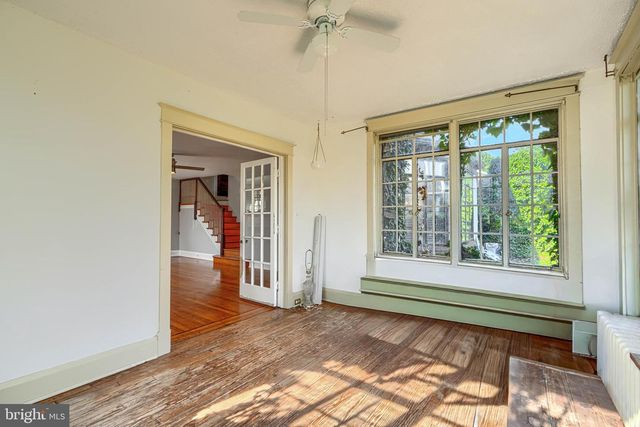 3005 DUNLEER RD, Dundalk, MD 21222
