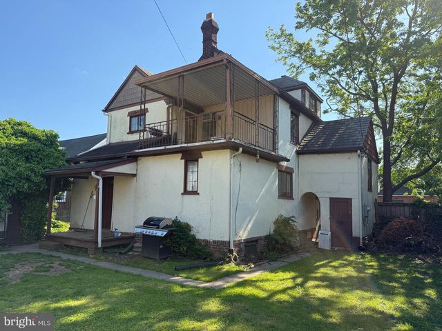 3005 DUNLEER RD, Dundalk, MD 21222