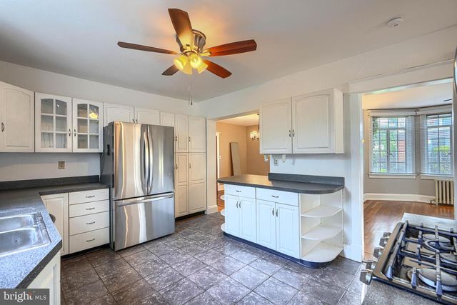 3005 DUNLEER RD, Dundalk, MD 21222