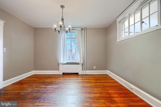 3005 DUNLEER RD, Dundalk, MD 21222