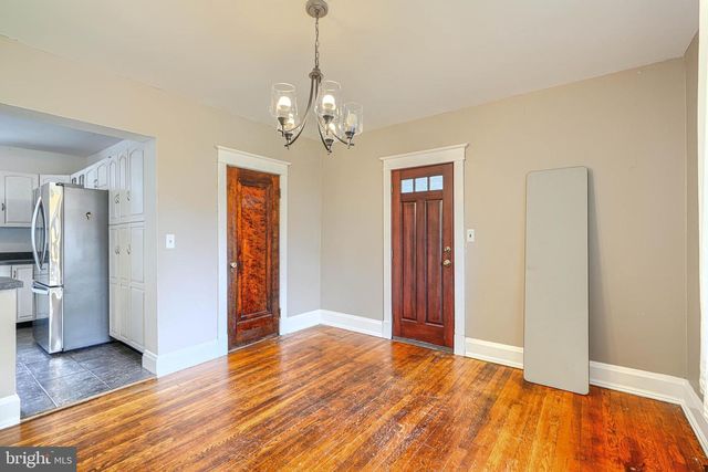 3005 DUNLEER RD, Dundalk, MD 21222