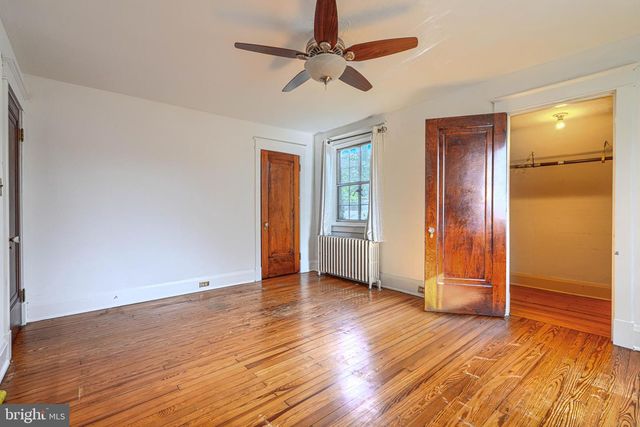 3005 DUNLEER RD, Dundalk, MD 21222